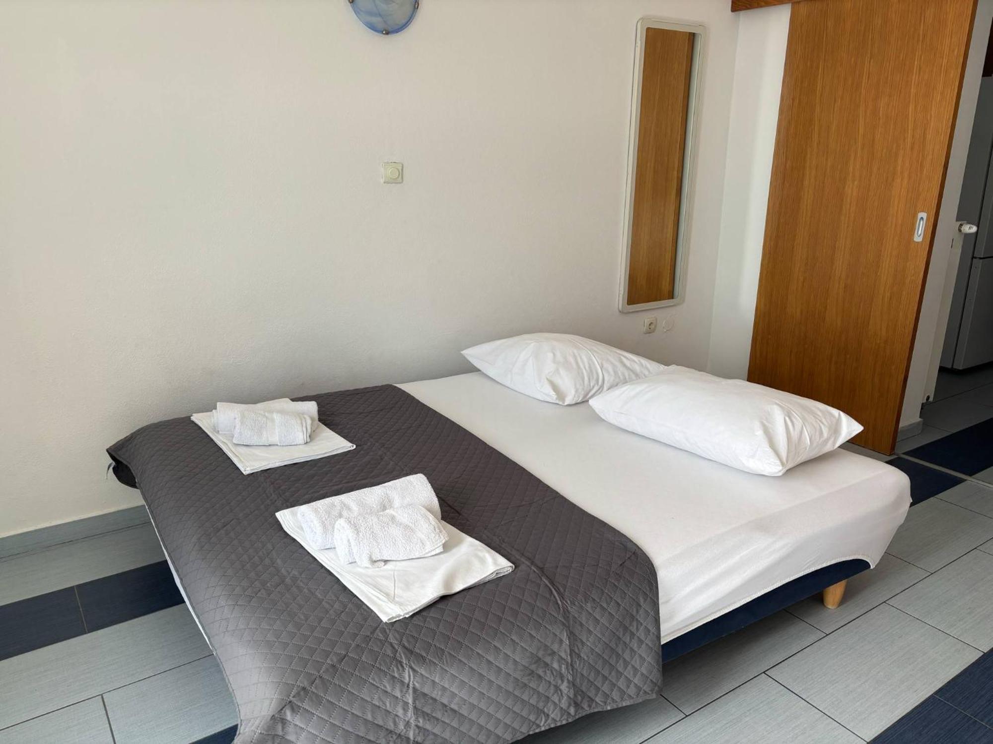 Apartments & Room Madi Senj  Exterior photo